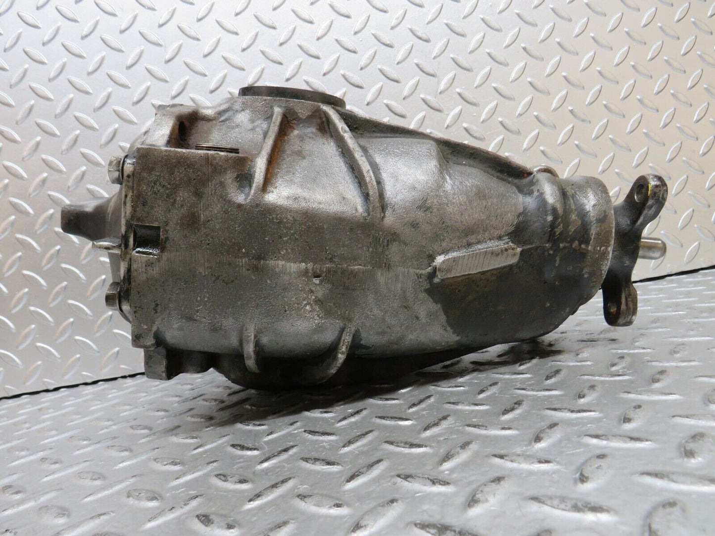 28885 Mercedes-Benz W123 230E Rear Differential Ratio 3.58 1233510101
