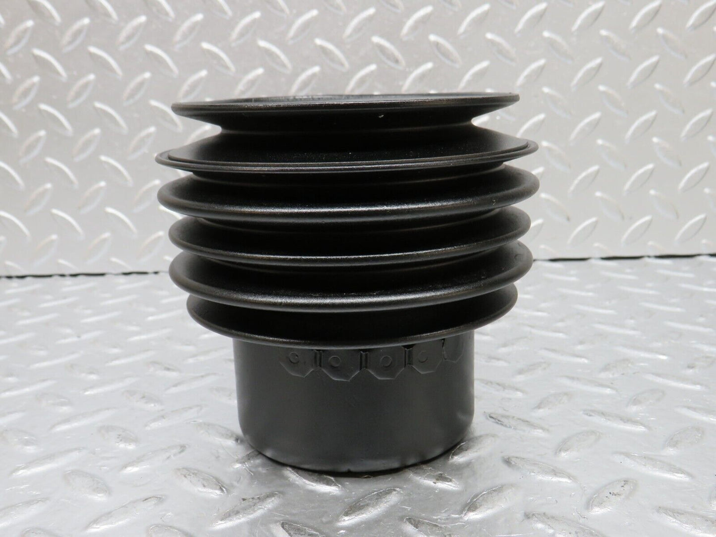 0222 Mercedes-Benz W116 350SE Crankshaft Pulley