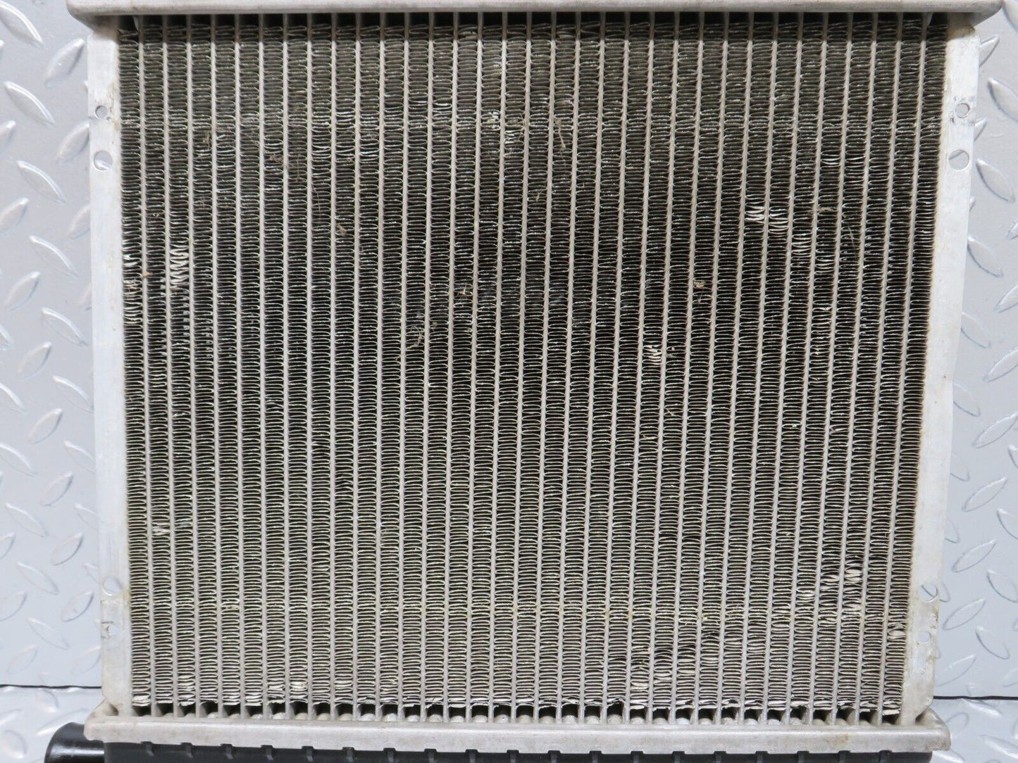 36658 Mercedes-Benz W201 190E 2.0L Coolant Radiator Nissens 62550