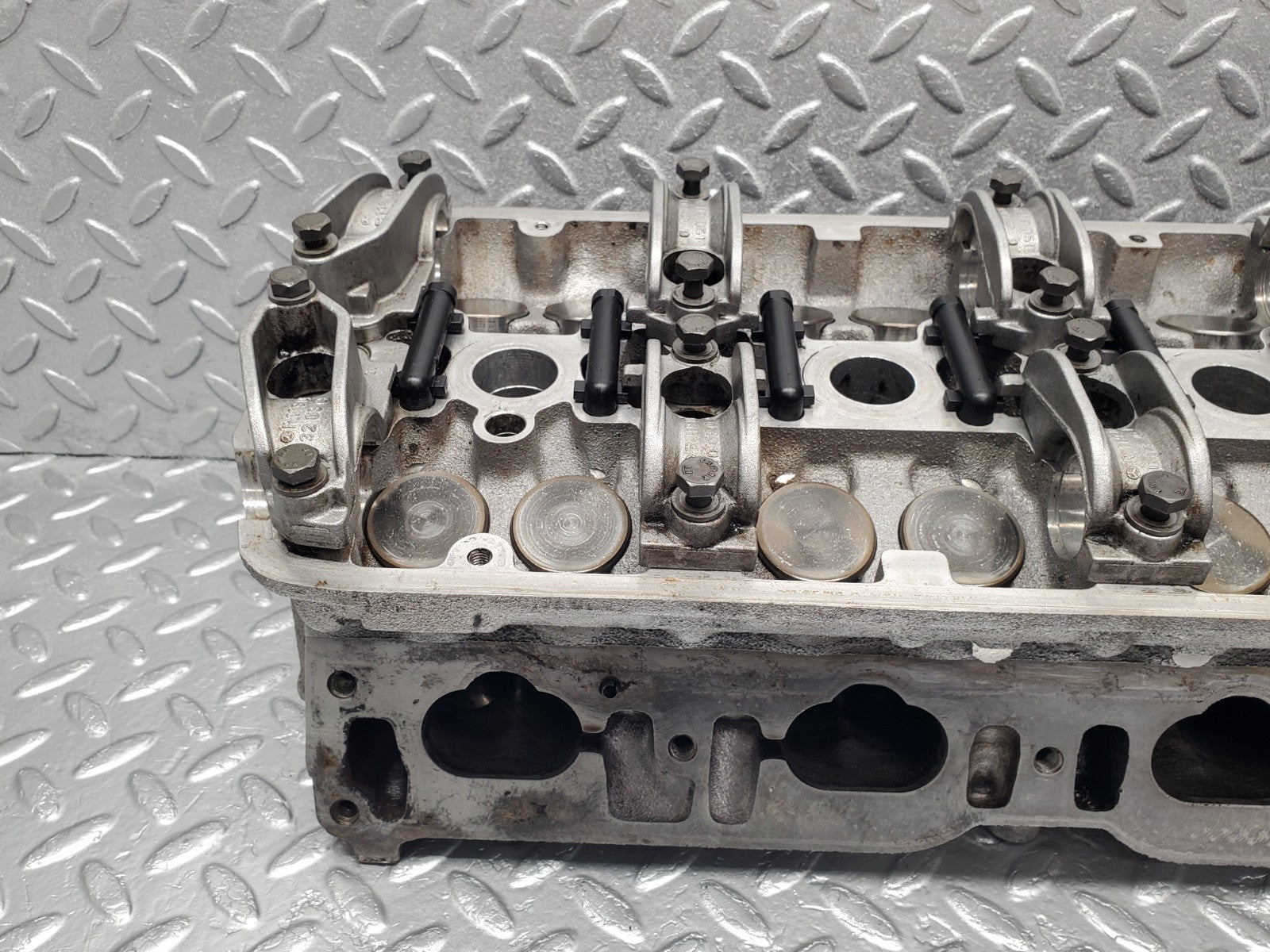 W140 cylinder head left side used OEM