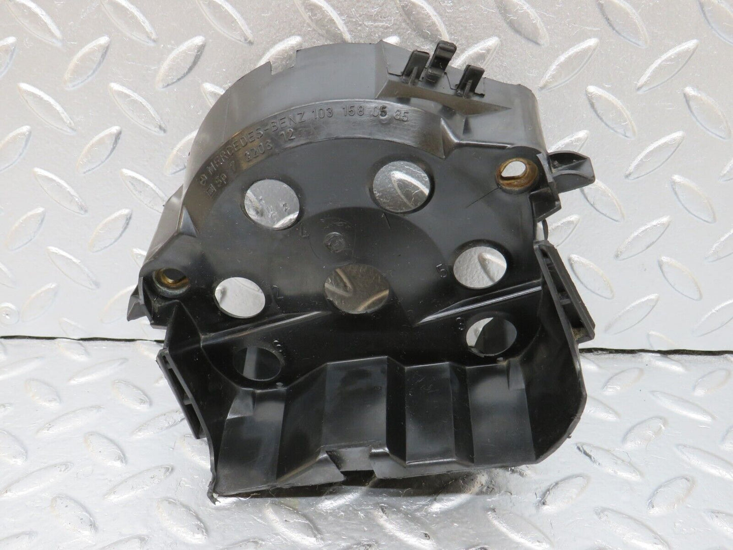 34186 Mercedes-Benz W124 260E Ignition Distributor Suppressor Cover 1031580585