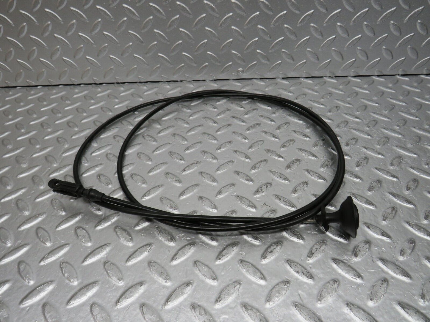 31520 Mercedes-Benz S124 220TE Wagon Bonnet Release Cable 1239970681