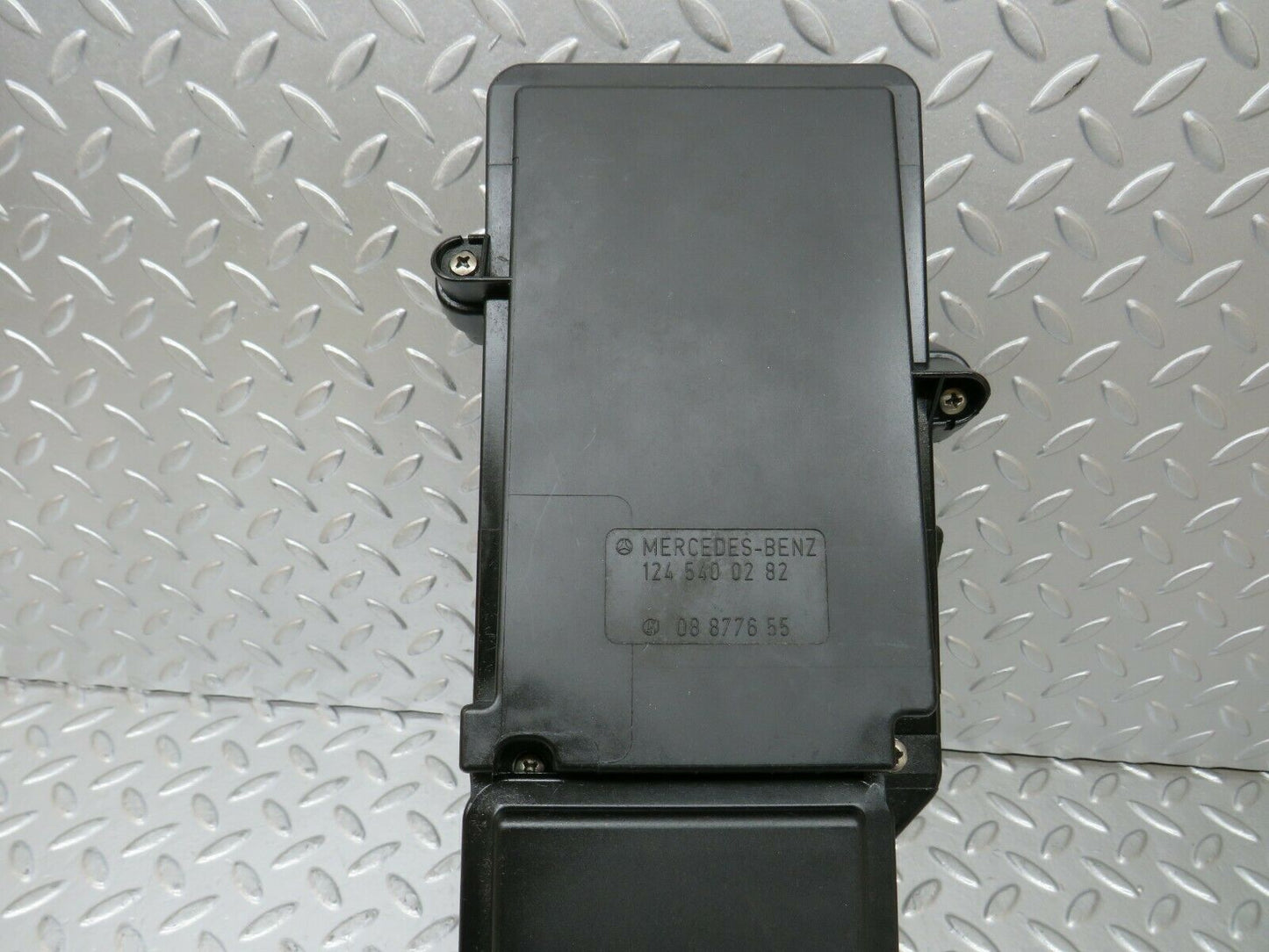 24354 Mercedes-Benz S124 220TE Wagon Fuse Box 1245401850 1245400282 1245400182