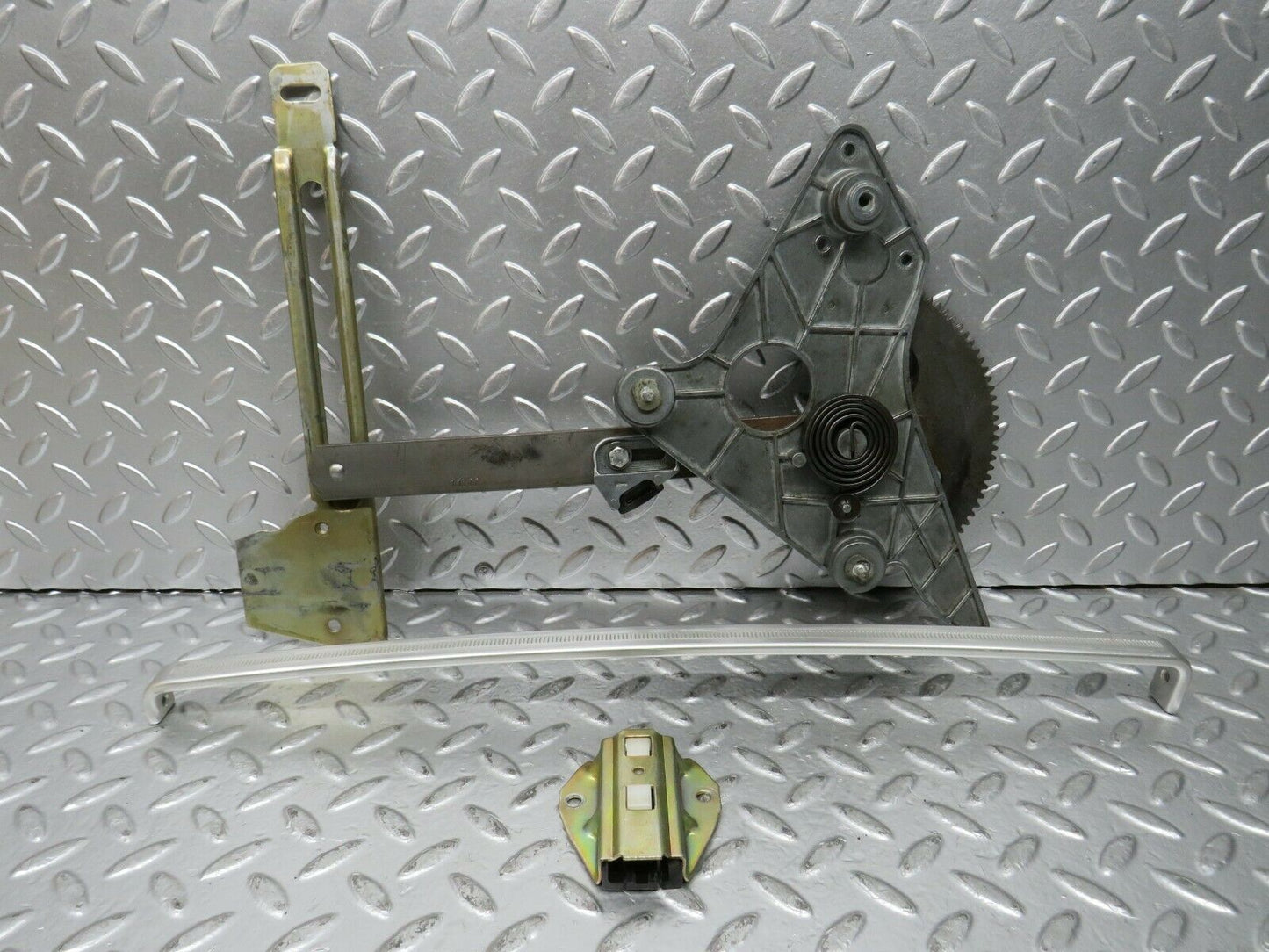 23211 Mercedes-Benz W116 350SE Rear Right Power Window Regulator 1167300446