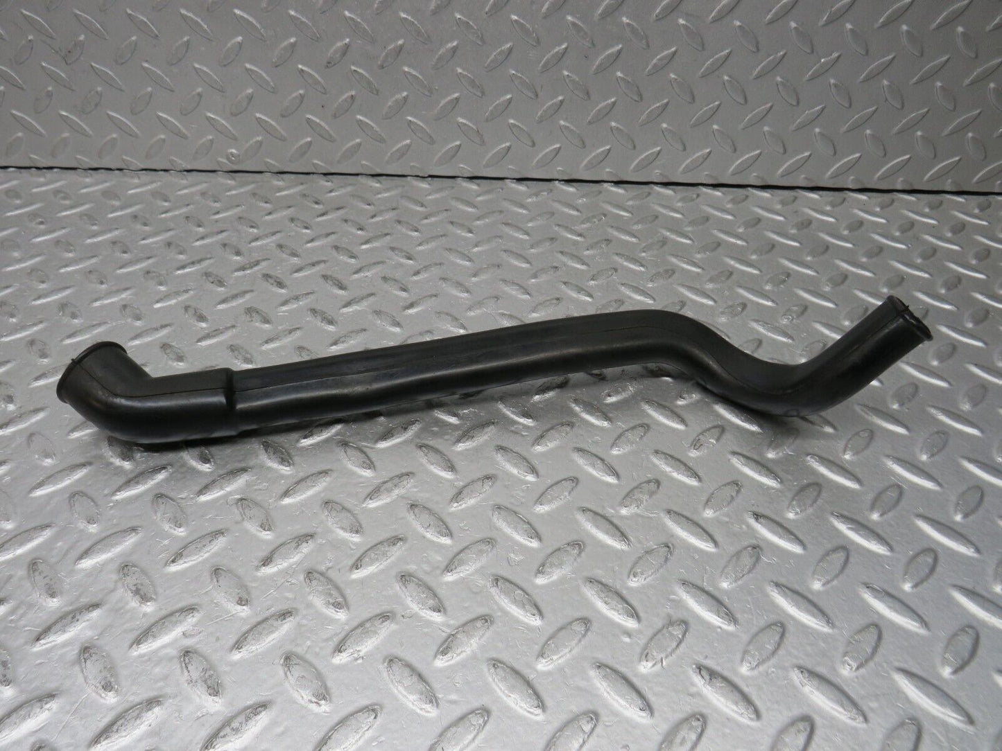 38003 Mercedes-Benz A124 320E Cabriolet Water Drain Hose Left 1246280194