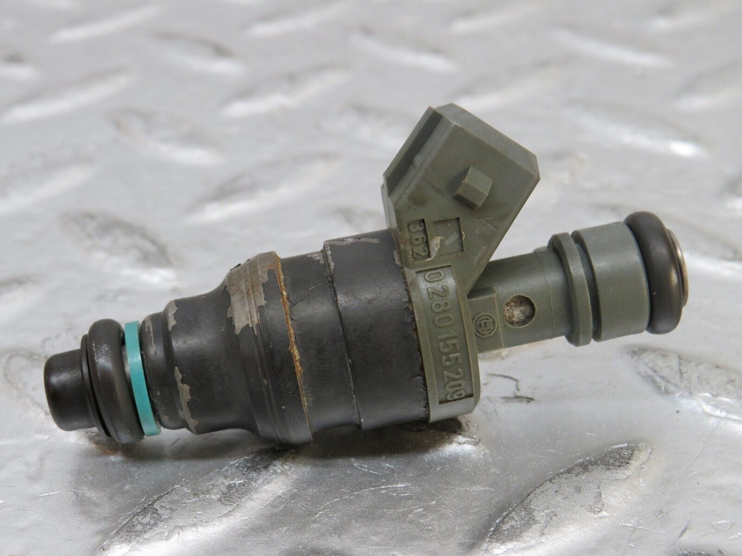 26715 Mercedes-Benz C124 220CE Coupe Fuel Injector Bosch 0000787323 0280155209