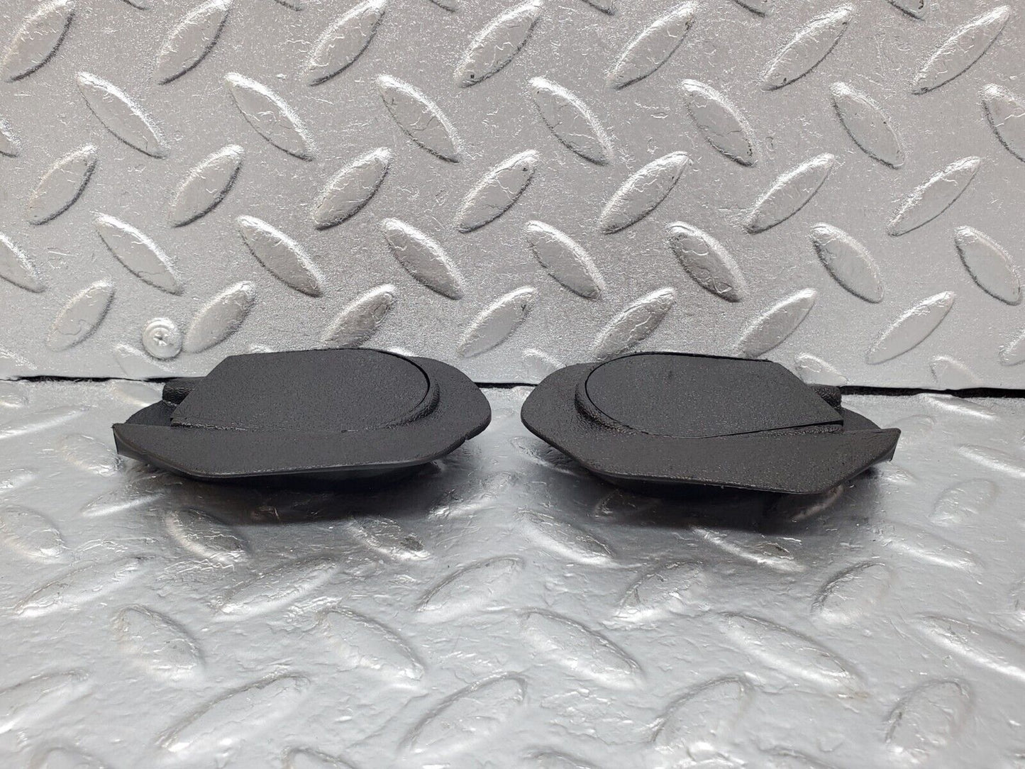 44463 Mercedes-Benz W123 280E Seat Belt Runner Cover Trim 2x Black 1239192520 1239192920 1239192620 1239193020