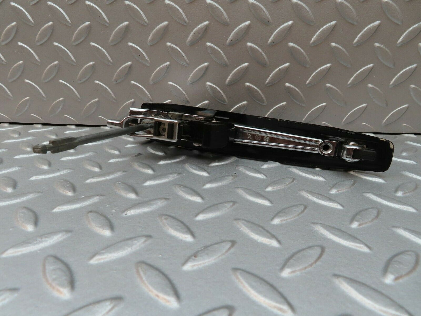 3826 Mercedes-Benz S123 200T Wagon Exterior Chrome Door Handle Front Left