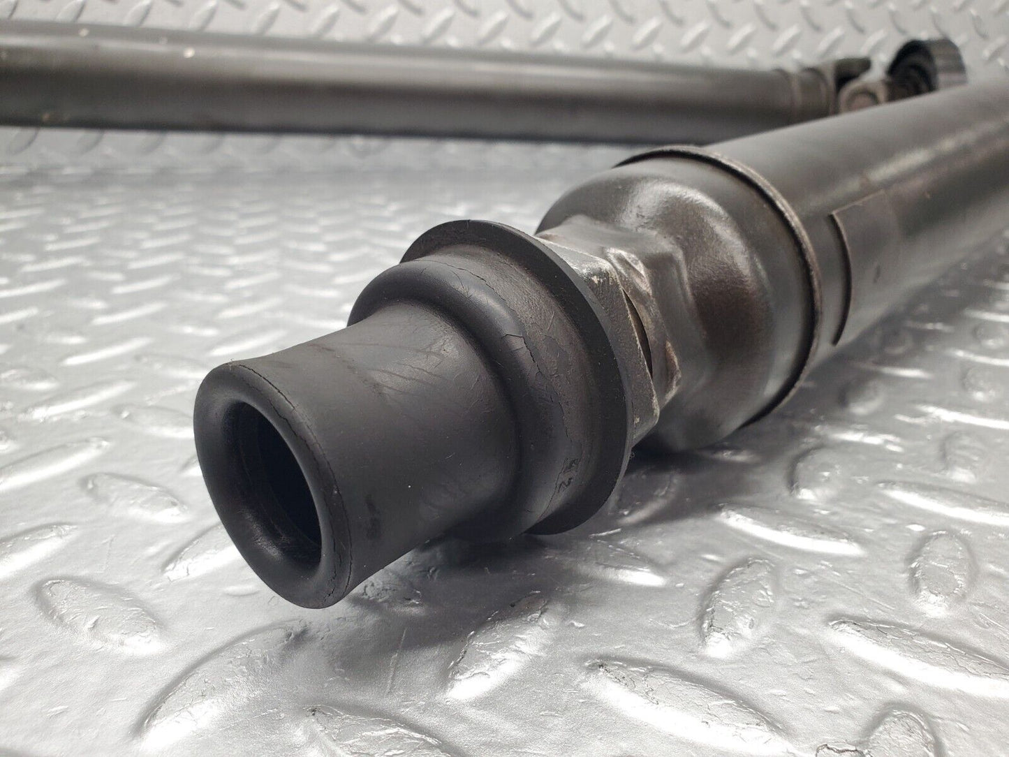 46019 Mercedes-Benz W126 420SE Cardan Shaft Prop Shaft 12641102015