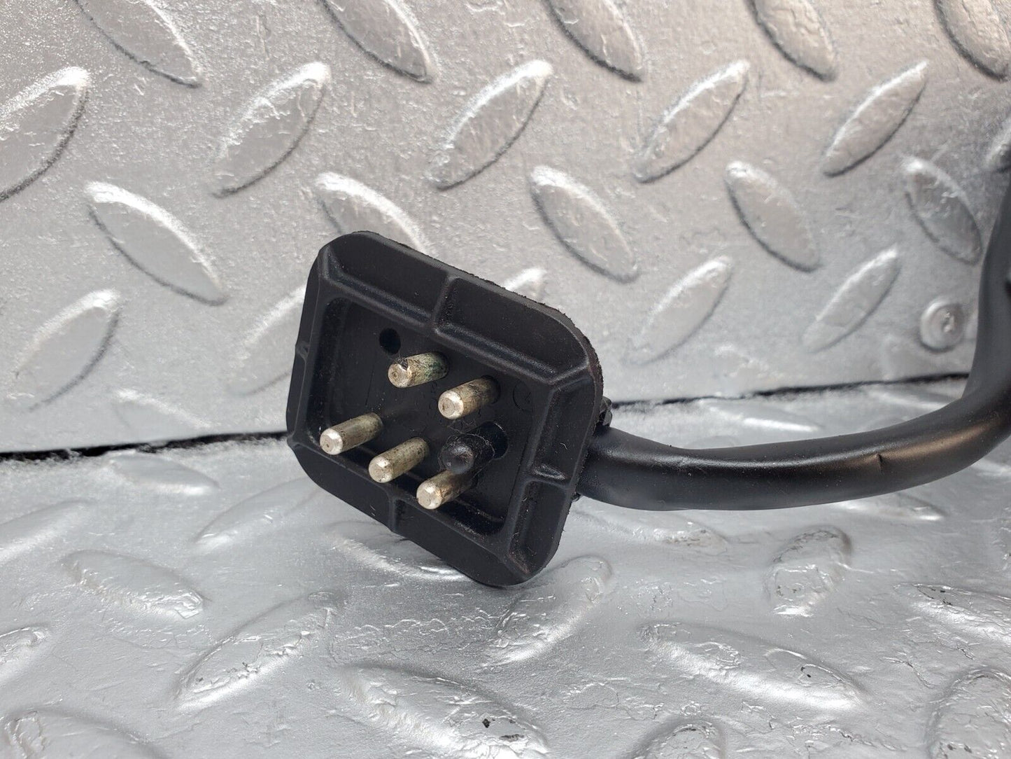 45821 Mercedes-Benz W126 420SE Windscreen Wiper Motor & Cover Bosch 0390341086 3390591015