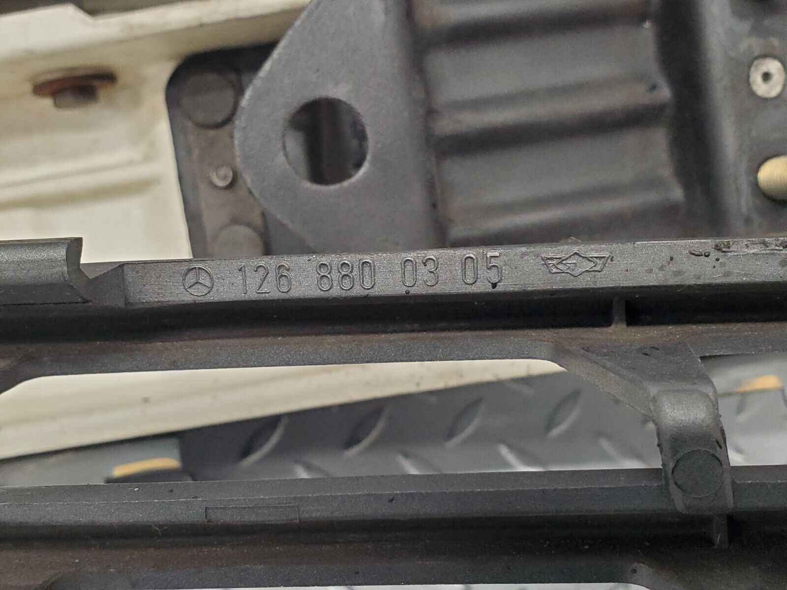 44096495