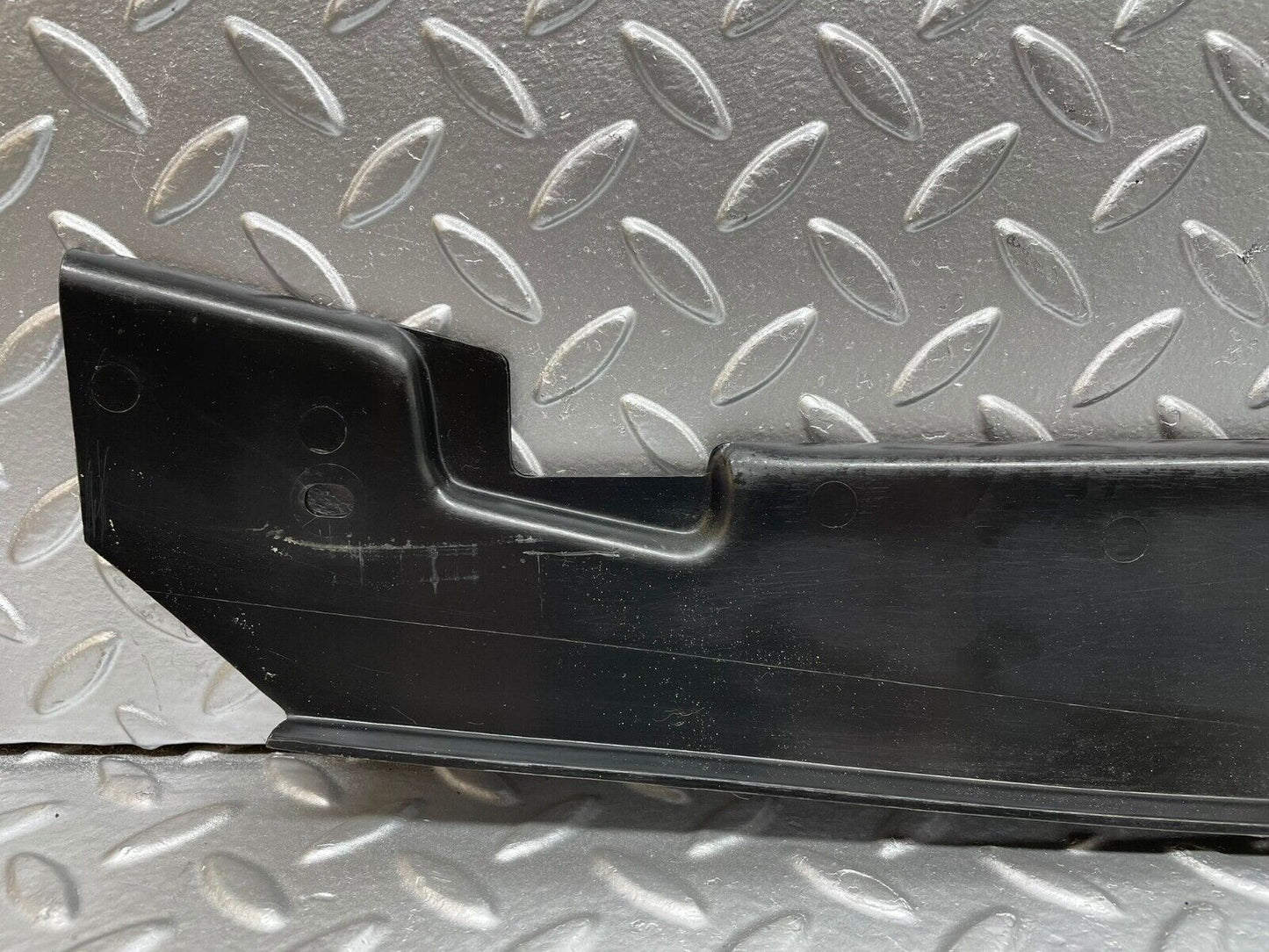 28575 Mercedes-Benz W123 230E Front Bumper Centre Filler Trim 1238853023