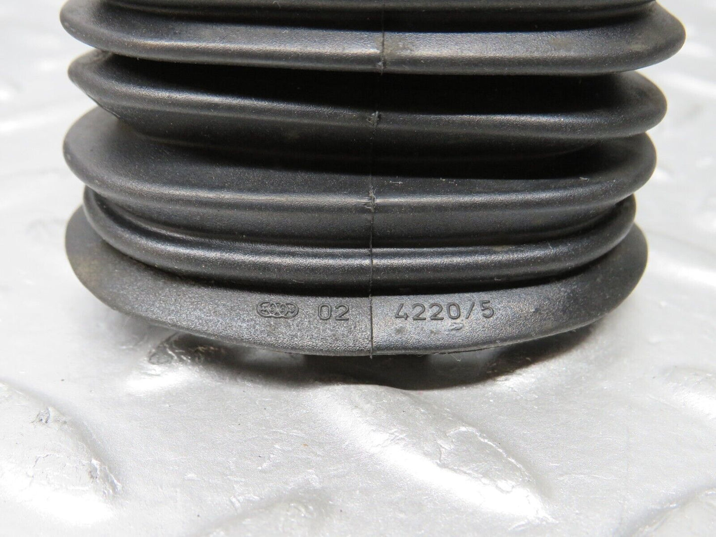 38138 Mercedes-Benz A124 320E Cabriolet Front Door Wire Protector Rubber  1248210197