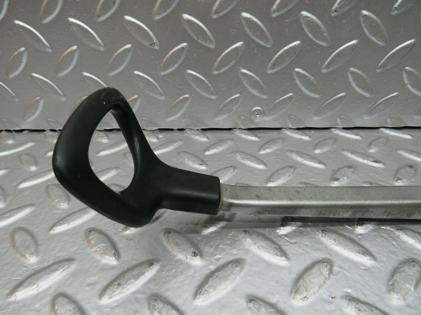24181 Mercedes-Benz W123 280E Front Left Seat Sliding Adjust Handle