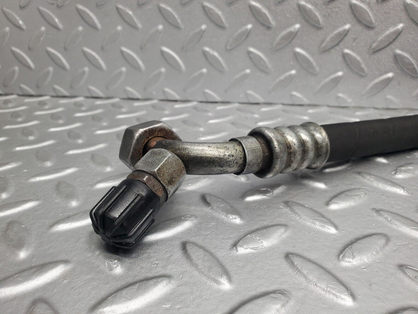 46230 Mercedes-Benz W124 280E Air Conditioning Hose Pipe With Dryer