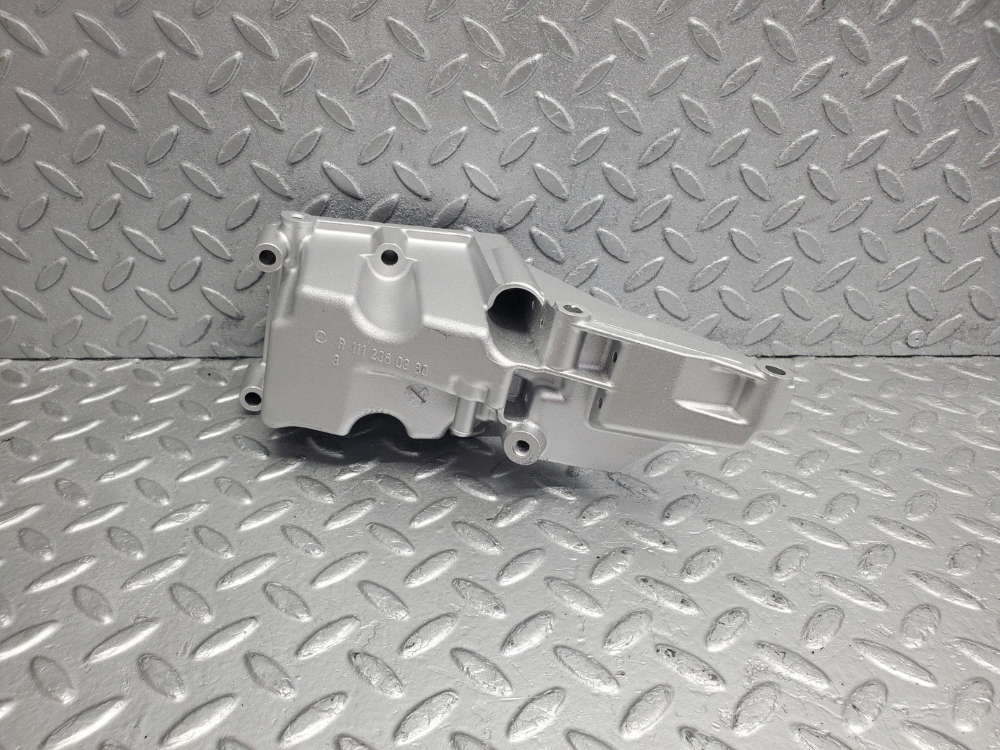W124 Wagon engine mount gearbox bracket used OEM