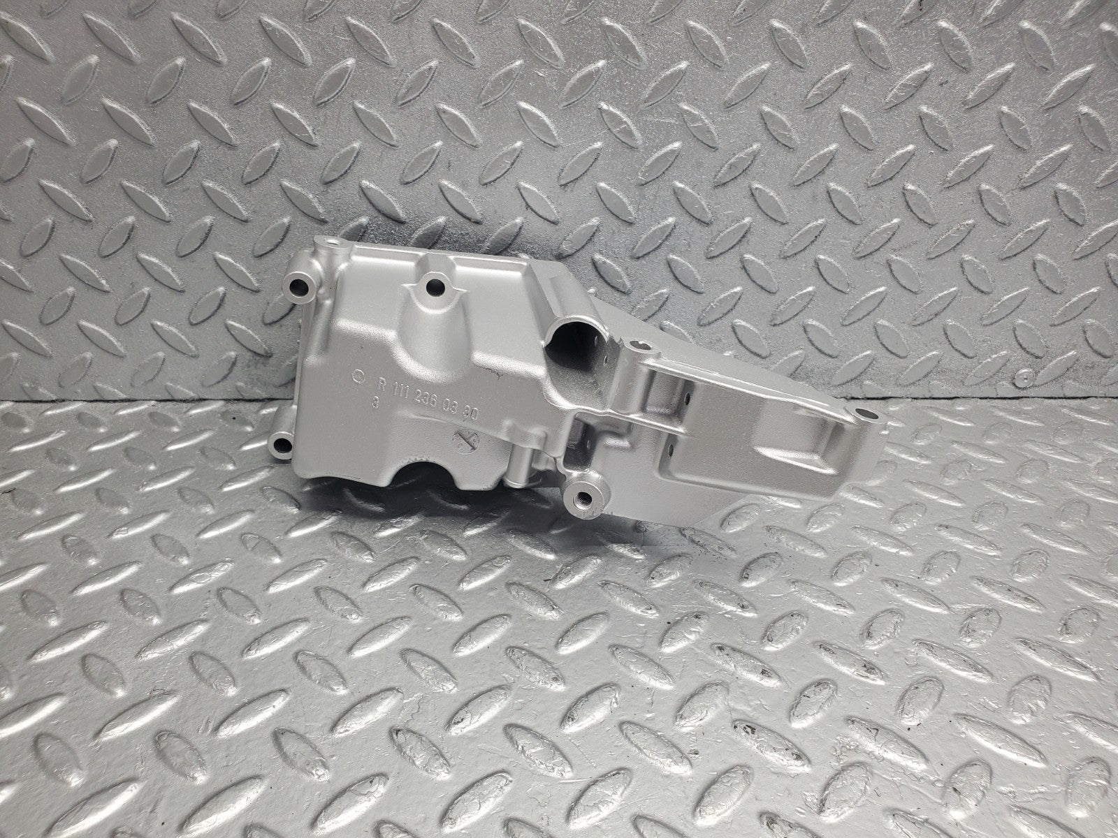 W124 Wagon engine mount gearbox bracket used OEM