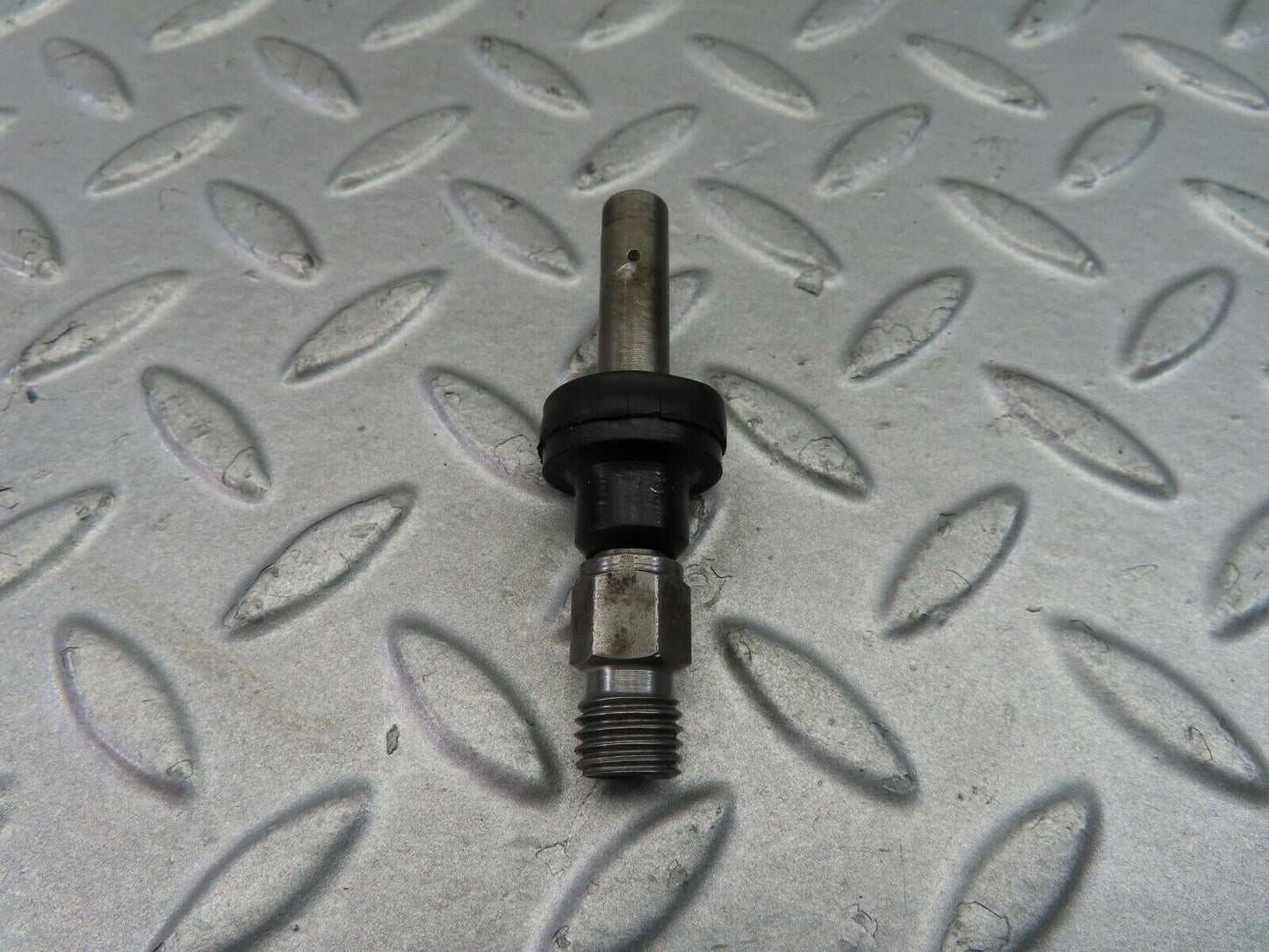7788 Mercedes-Benz S123 230TE Wagon Fuel Injector Bosch 0437502010