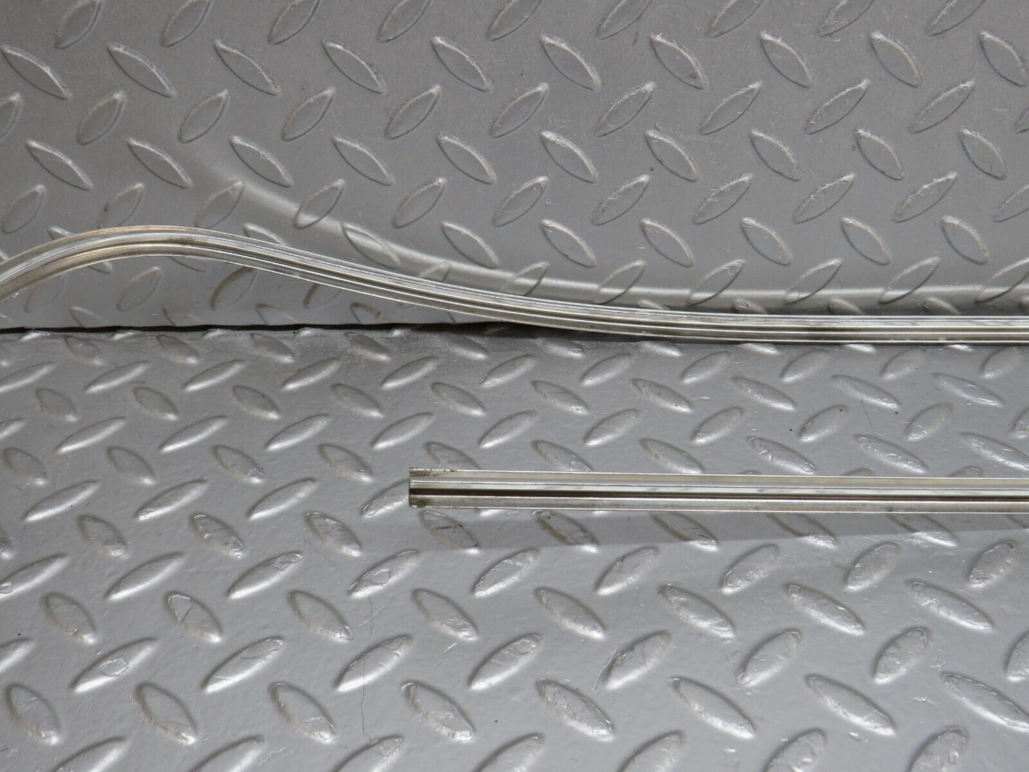 40492 Mercedes-Benz W110 230 Rear Windscreen Chrome Frame
