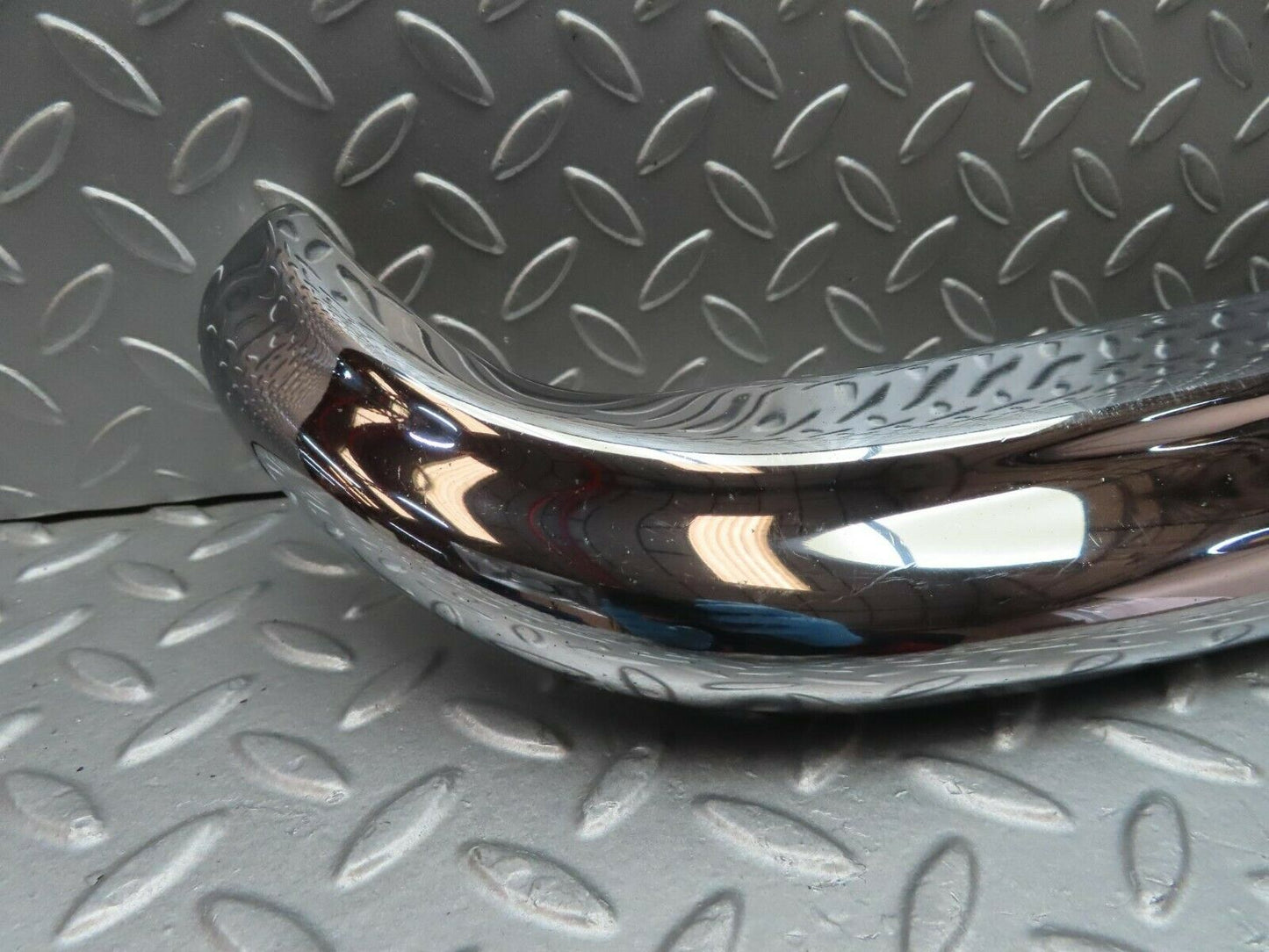 10626 Mercedes-Benz W108 Rear Left Upper Bumper Corner