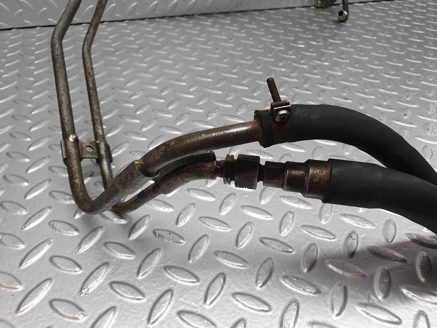 40817 Mercedes-Benz W123 300D Power Steering Oil Line Pipe