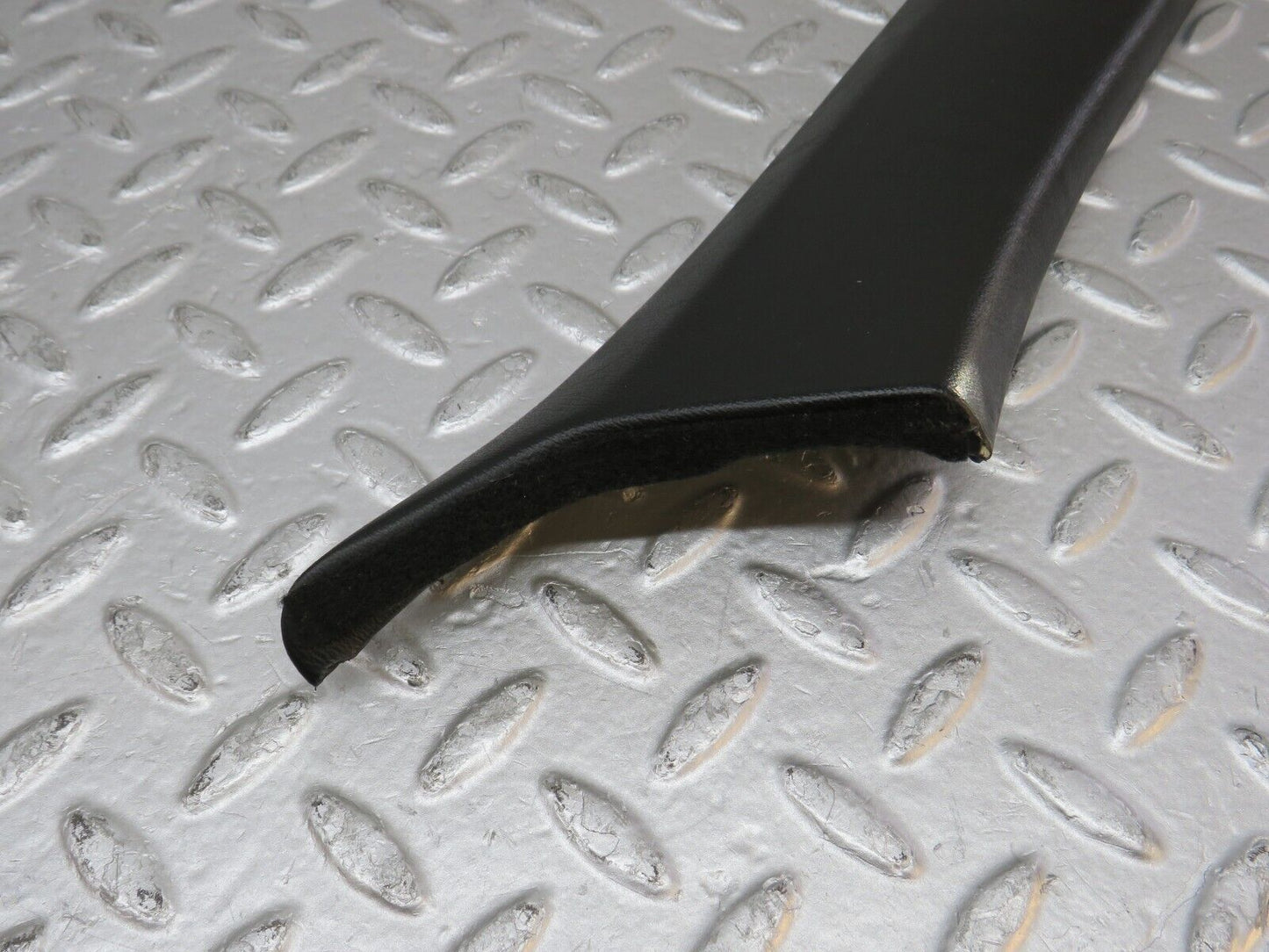 37971 Mercedes-Benz A124 320E Cabriolet A Pillar Cover Right Side Black