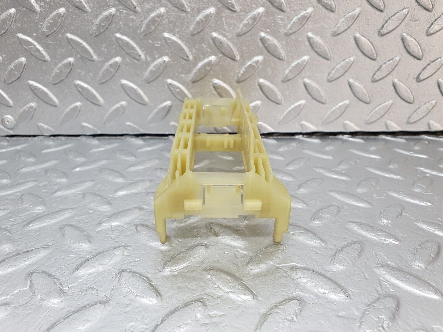 42547 Mercedes-Benz R129 320SL Coupe Cable Connector 0015450340 1928402156