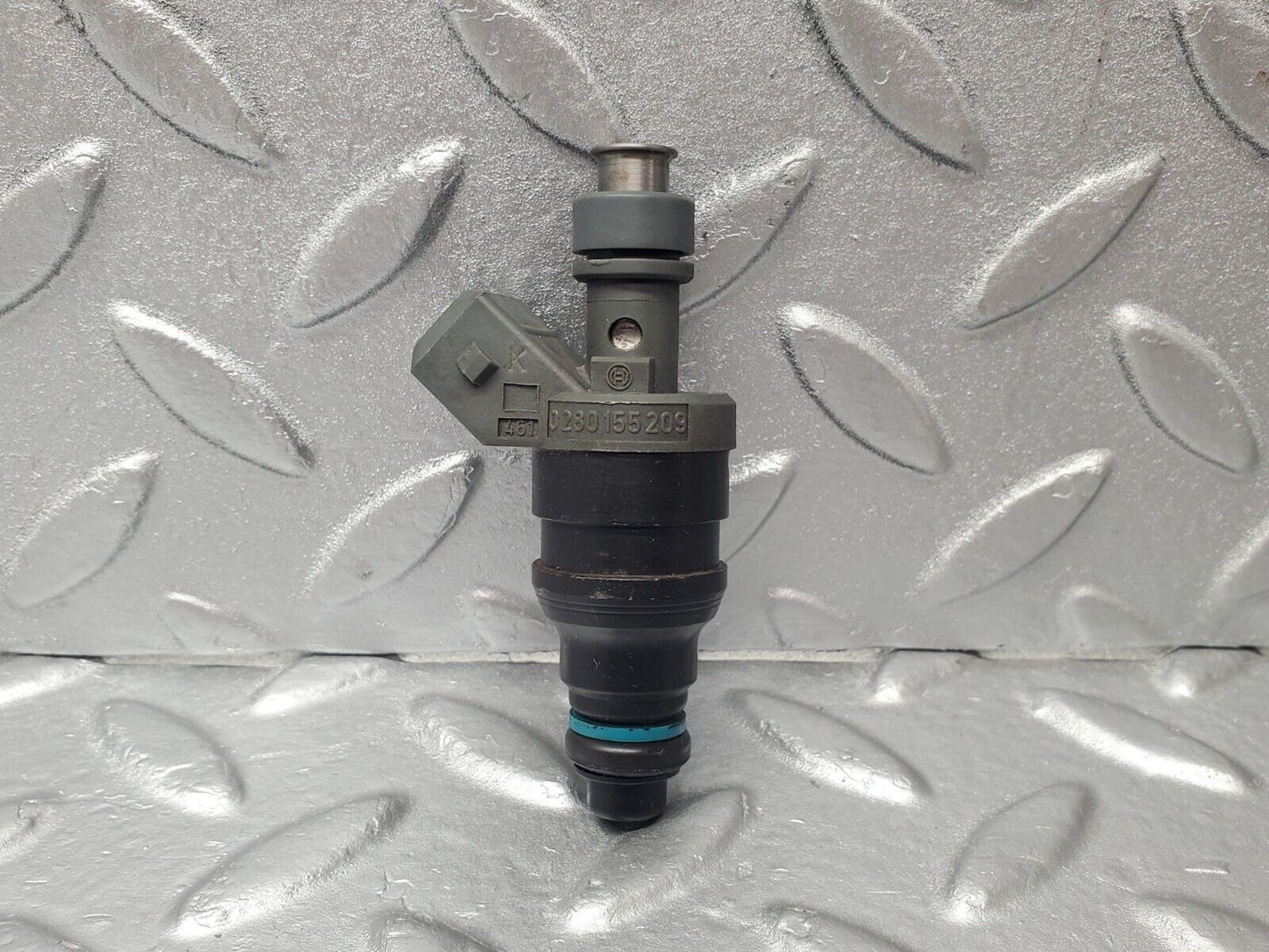 46242 Mercedes-Benz W124 280E Fuel Injector Bosch 0280155209 0000787323