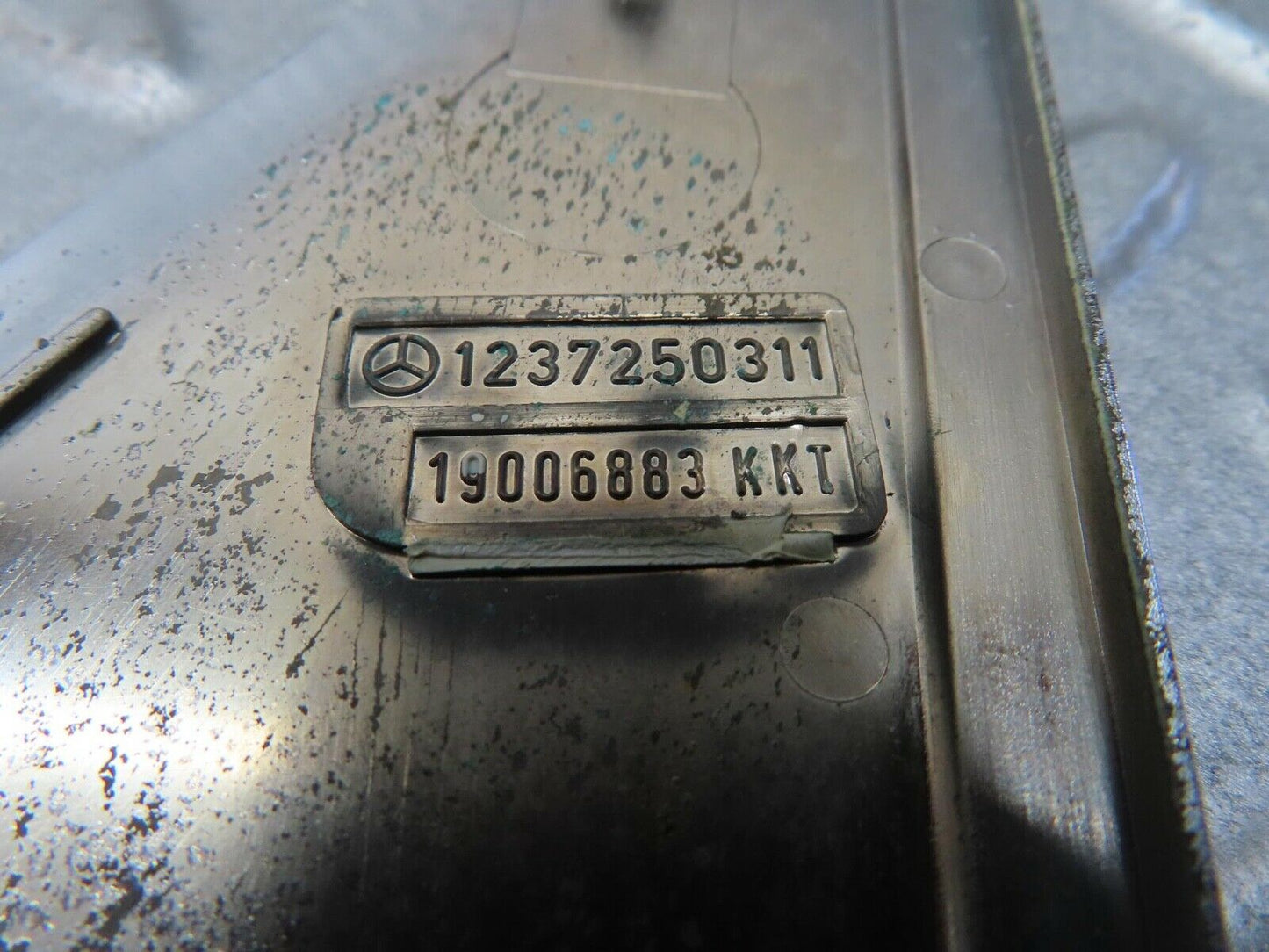 13620 Mercedes-Benz W123 200 Mirror Triangle Cover Left Side 1237250311