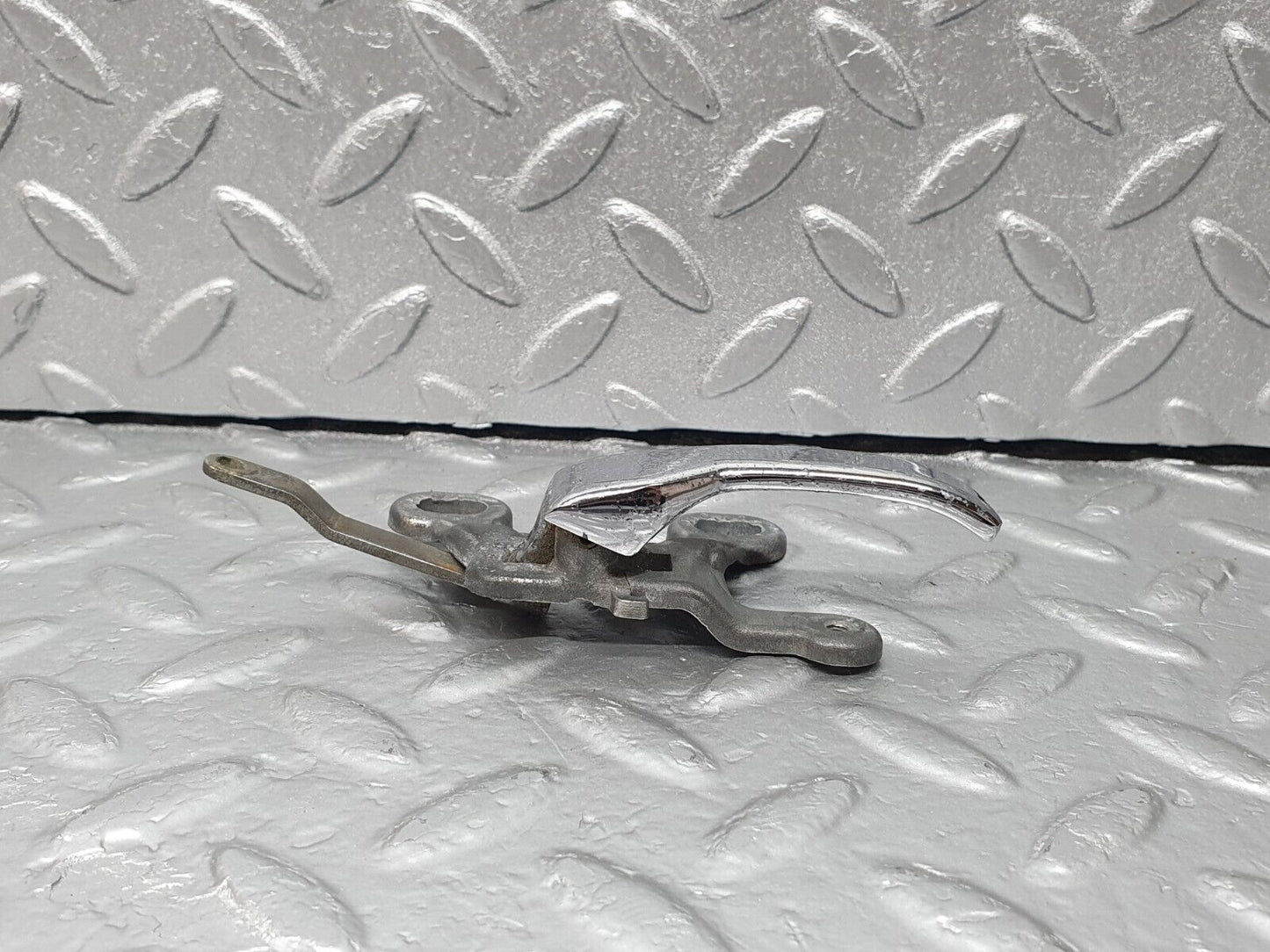43108 Mercedes-Benz W108 280SE Front Right Interior Door Handle Chrome 1107660419