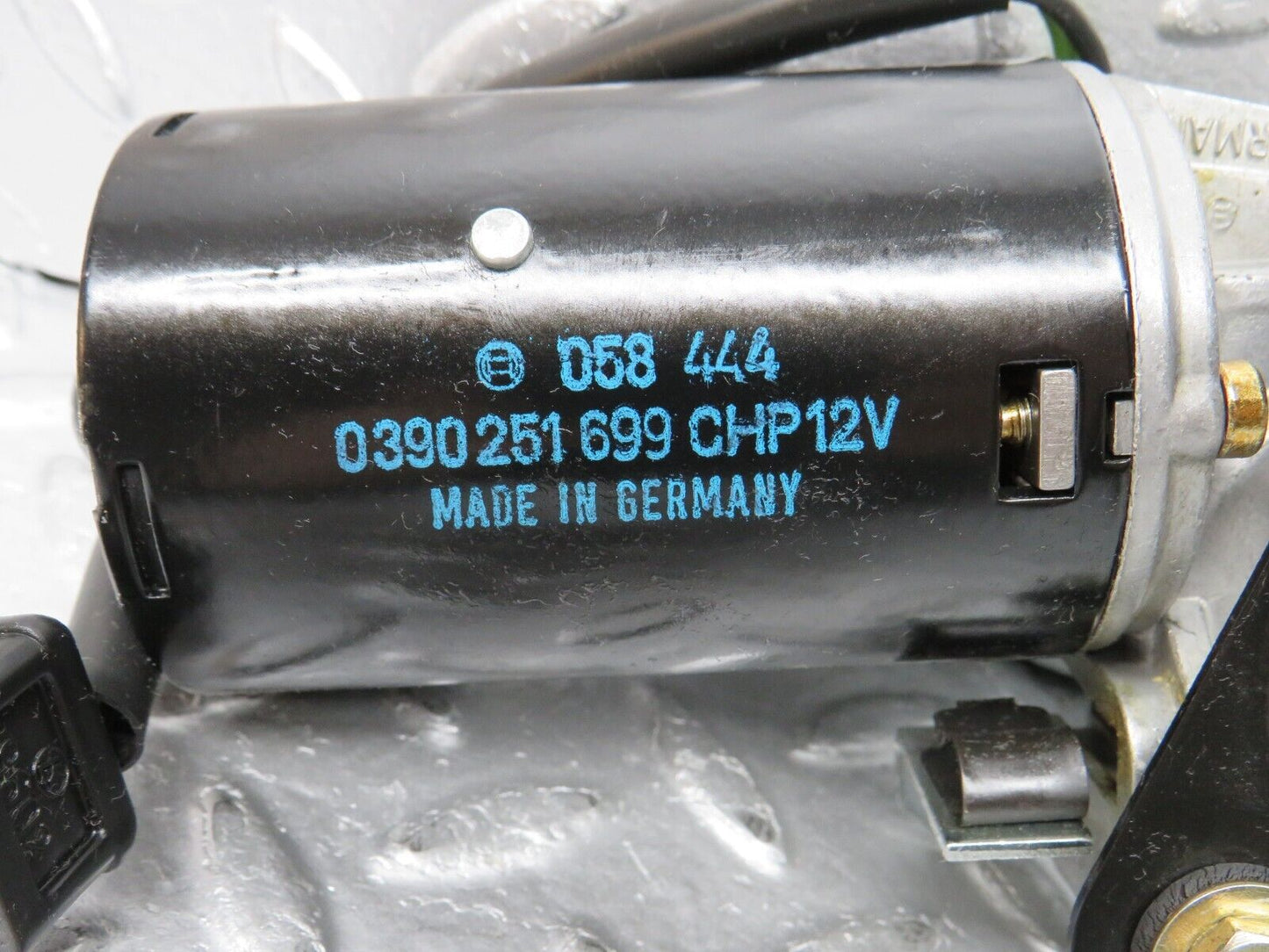 30672 Mercedes-Benz W201 190E Sunroof Motor Bosch with Relay 0390251699