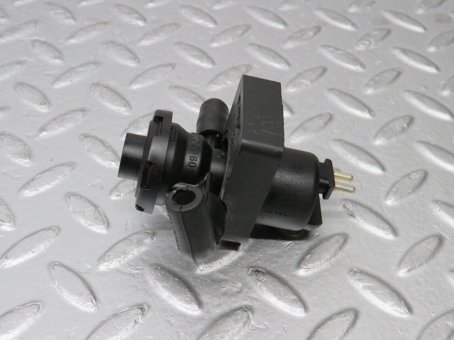 38326 Mercedes-Benz R129 280SL Coupe Fuel Regeneration Valve 0011409960 1201411240