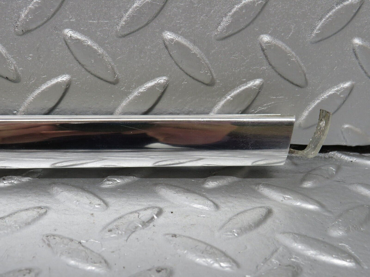 40584 Mercedes-Benz W123 300D Rear Right Door Window Chrome Channel