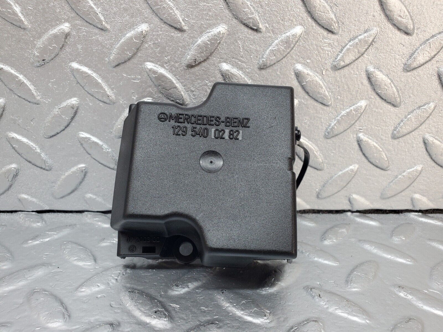 45023 Mercedes-Benz R129 300SL Coupe Fuse Box 1295400350 1295400282