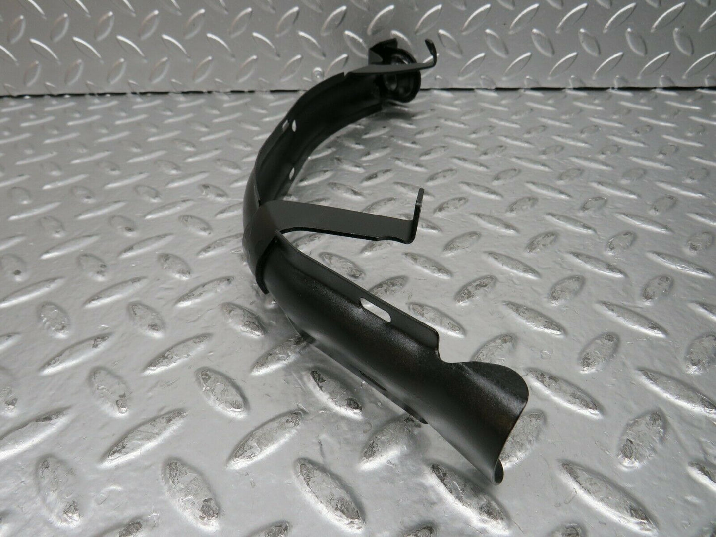 23314 Mercedes-Benz W116 350SE Starter Motor Wire Bracket