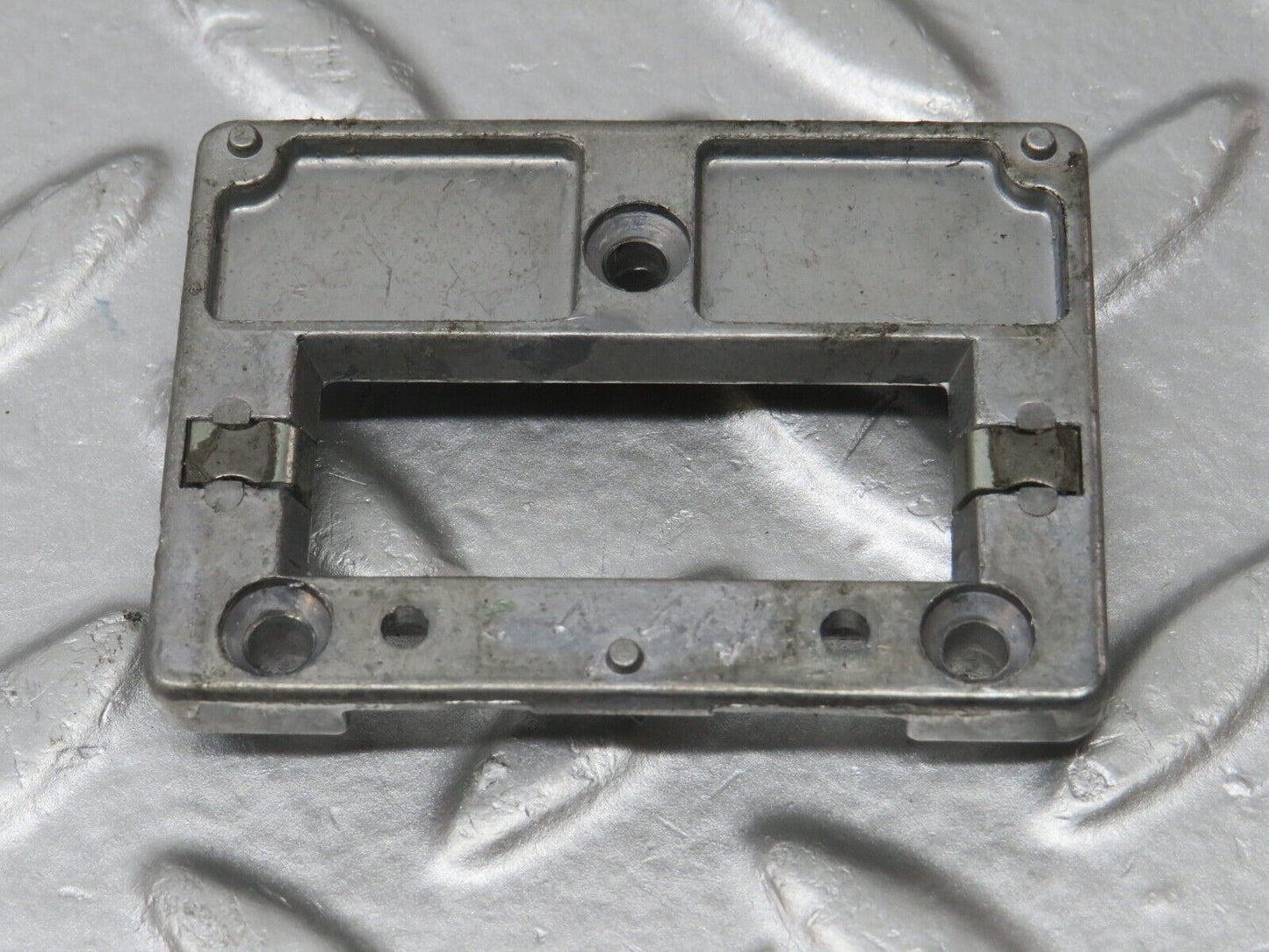 33941 Mercedes-Benz W124 260E Rear View Mirror Mount Bracket