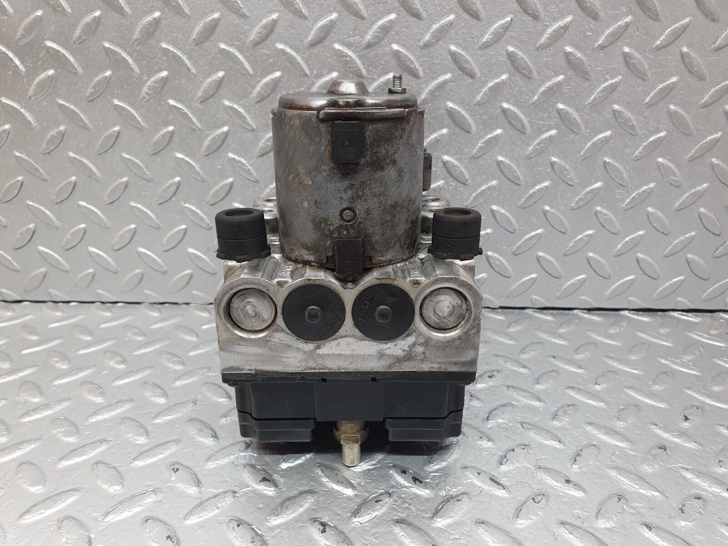 42502 Mercedes-Benz R129 320SL Coupe ABS Brake Pump Bosch 0130108057 0265217003 0024319612