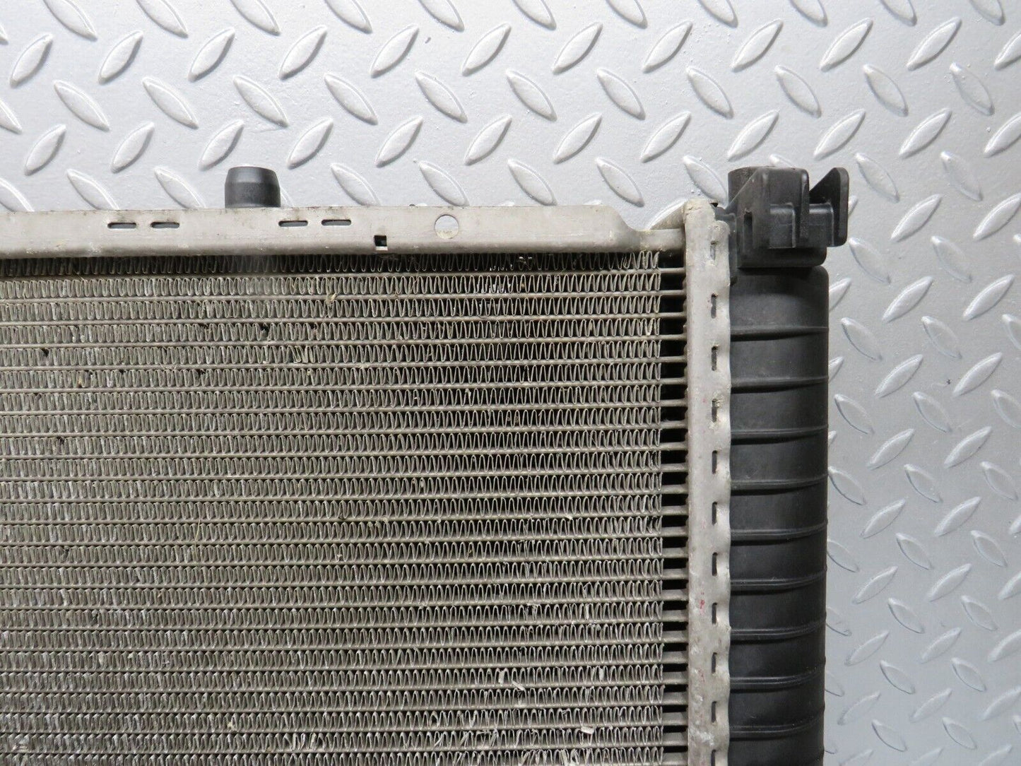 38601 Mercedes-Benz R129 280SL Coupe Engine Coolant Radiator Behr