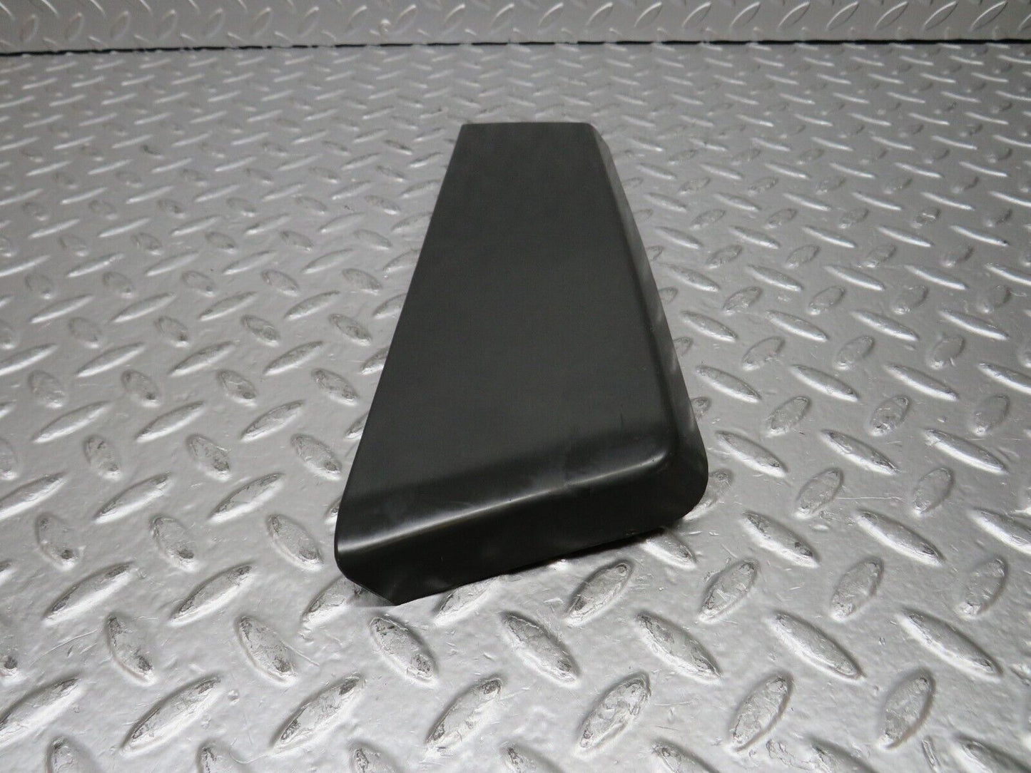 30614 Mercedes-Benz W201 190E 2.0L Rear Left Fender Wing Lower Moulding Trim 2016980354