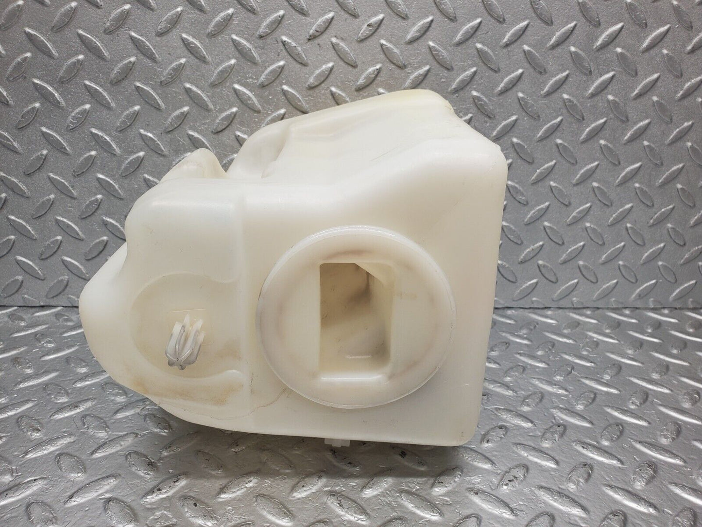 46769 Mercedes-Benz R129 320SL Coupe Windscreen Washer Fluid Reservoir 1298600360 1248690072 2105400045