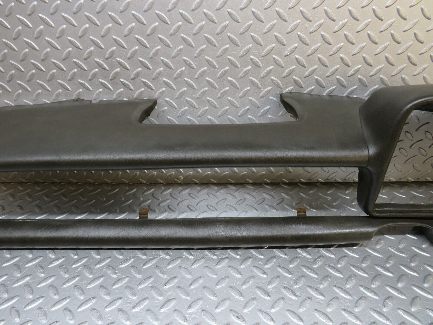 40344 Mercedes-Benz W110 230 Dashboard Black