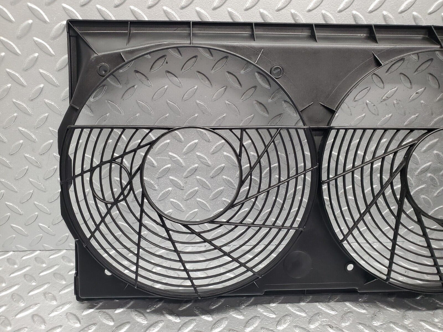 46735 Mercedes-Benz R129 320SL Coupe Radiator Fan Shroud Cover 1295051055