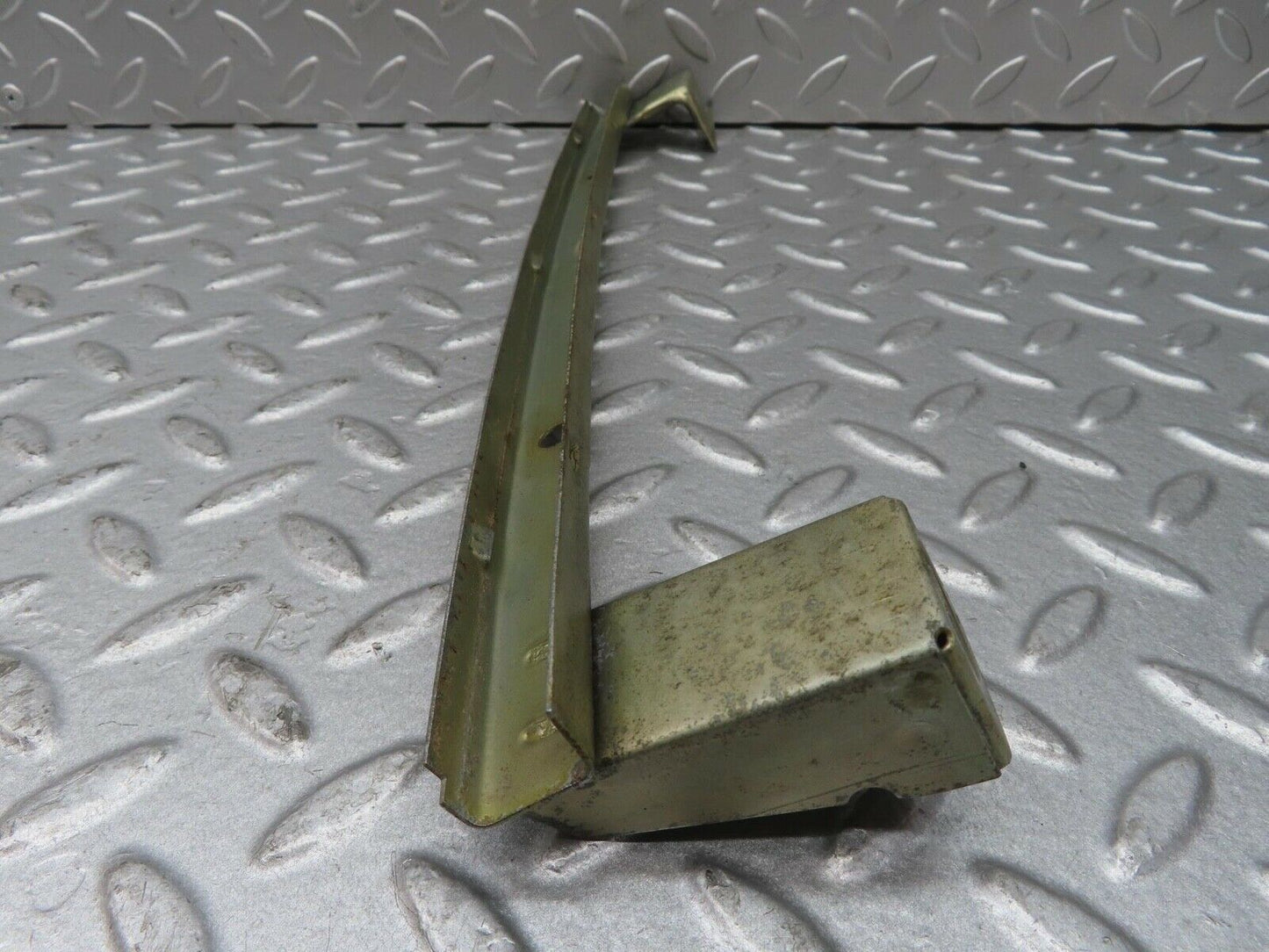 13635 Mercedes-Benz W123 200 Rear Left Window Channel