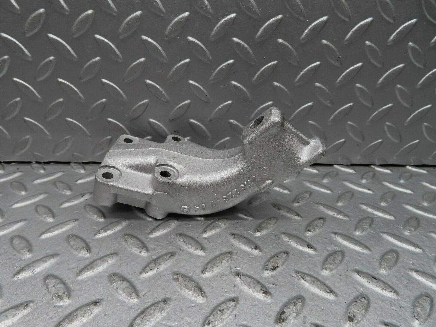 16653 Mercedes-Benz C107 380SLC Engine Mount Bracket Right Side 1162234704