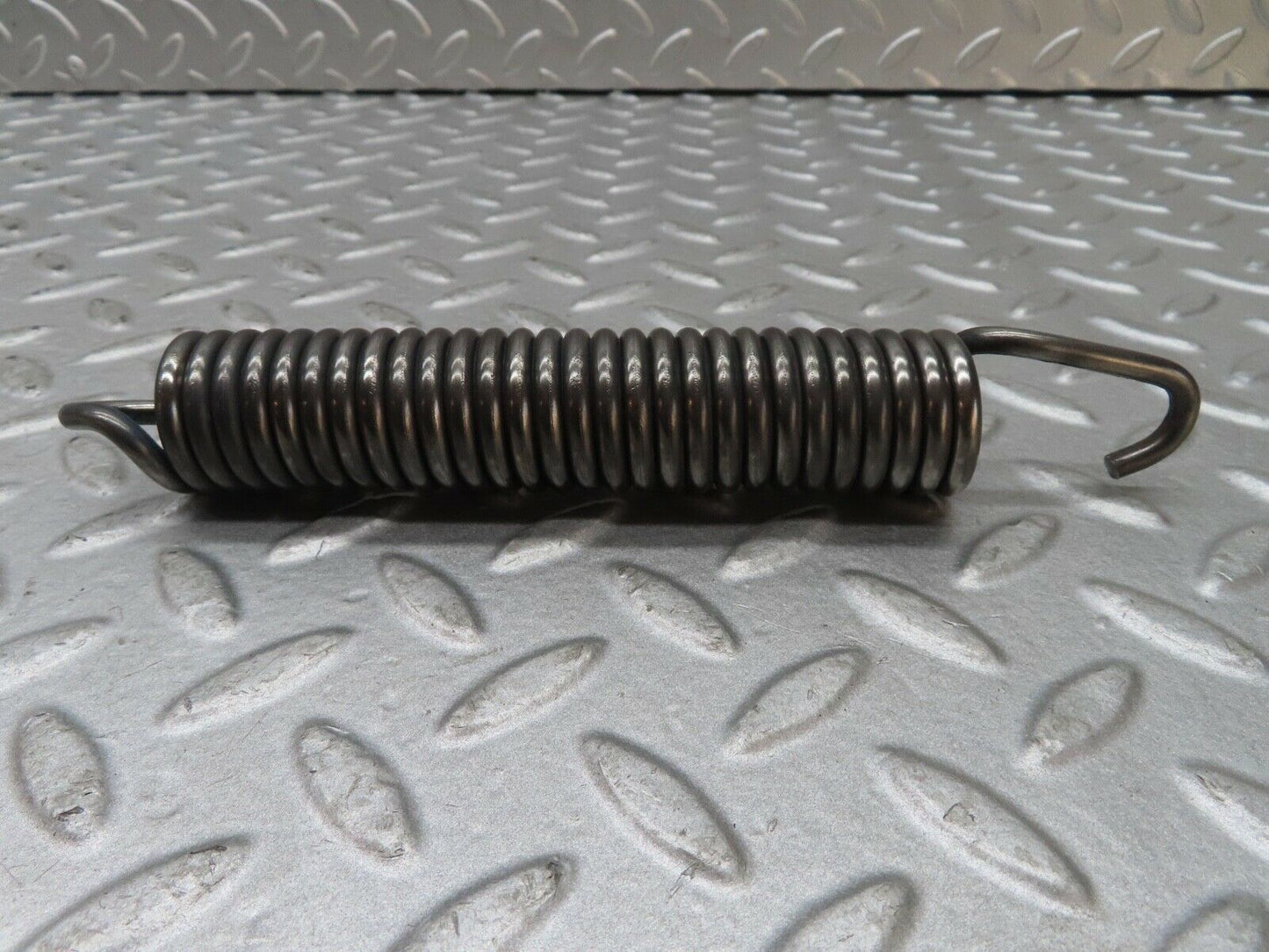 17602 Mercedes-Benz W116 450SEL Bonnet Hinge Spring