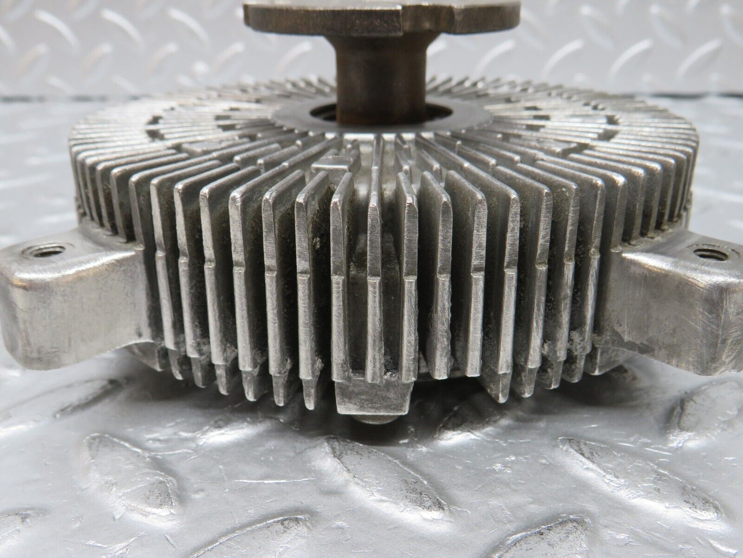 32769 Mercedes-Benz C107 R107 350 V8 Engine Cooling Fan Clutch
