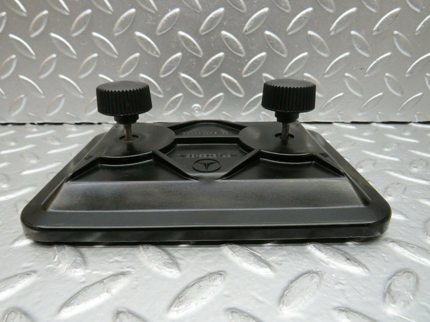 24035 Mercedes-Benz W123 280E Fuse Box Cover Lid 1235400082 1235450700