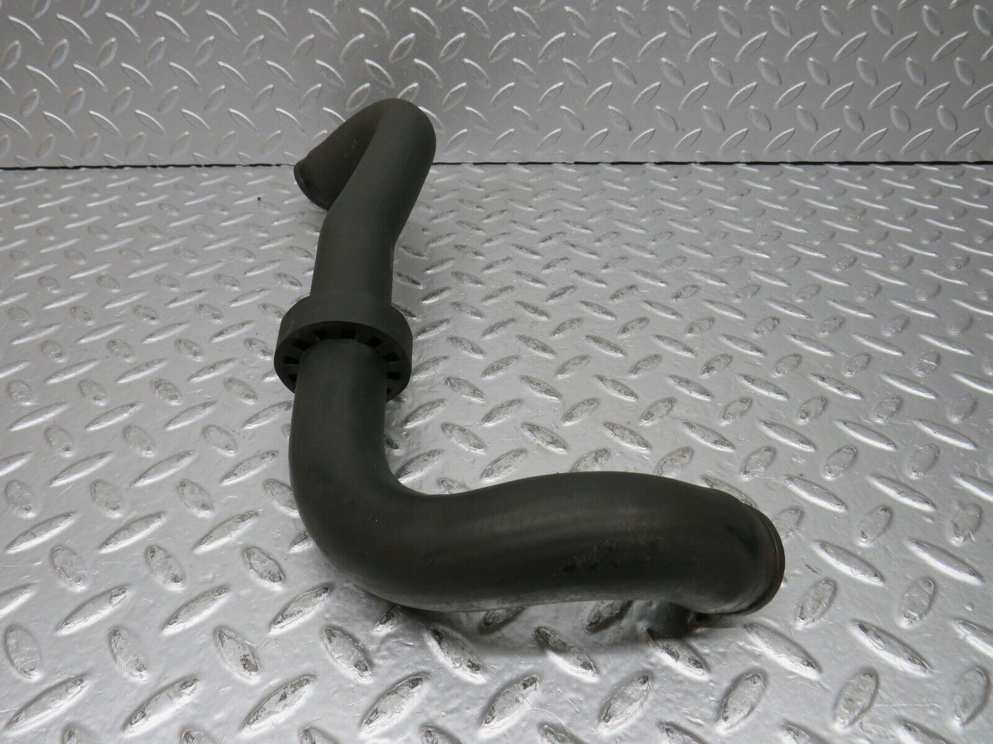 32037 Mercedes-Benz W123 230E Radiator Hose Pipe 1235012582