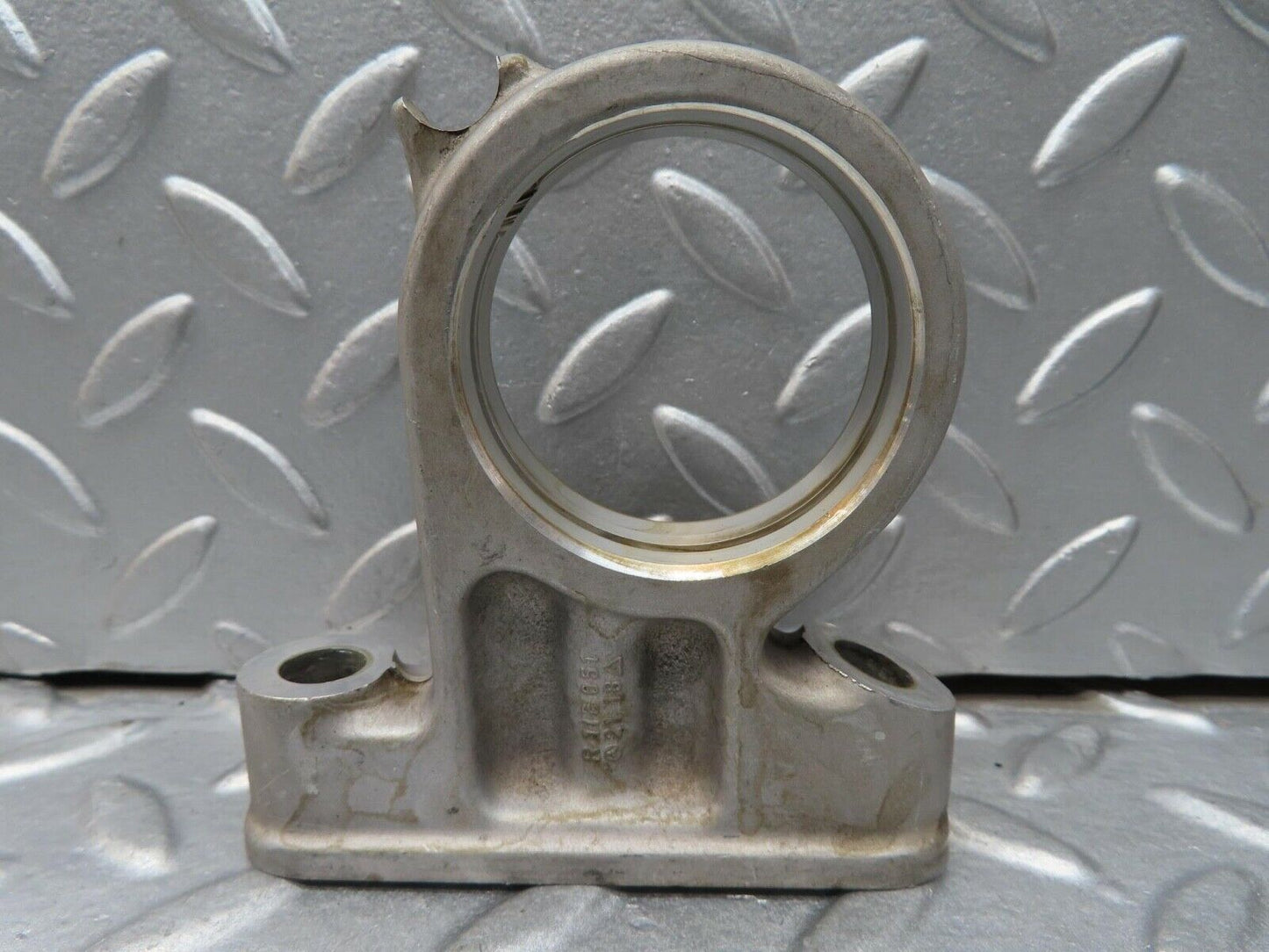 16547 Mercedes-Benz C107 350SLC Coupe Camshaft Tower Bearing 1160512118