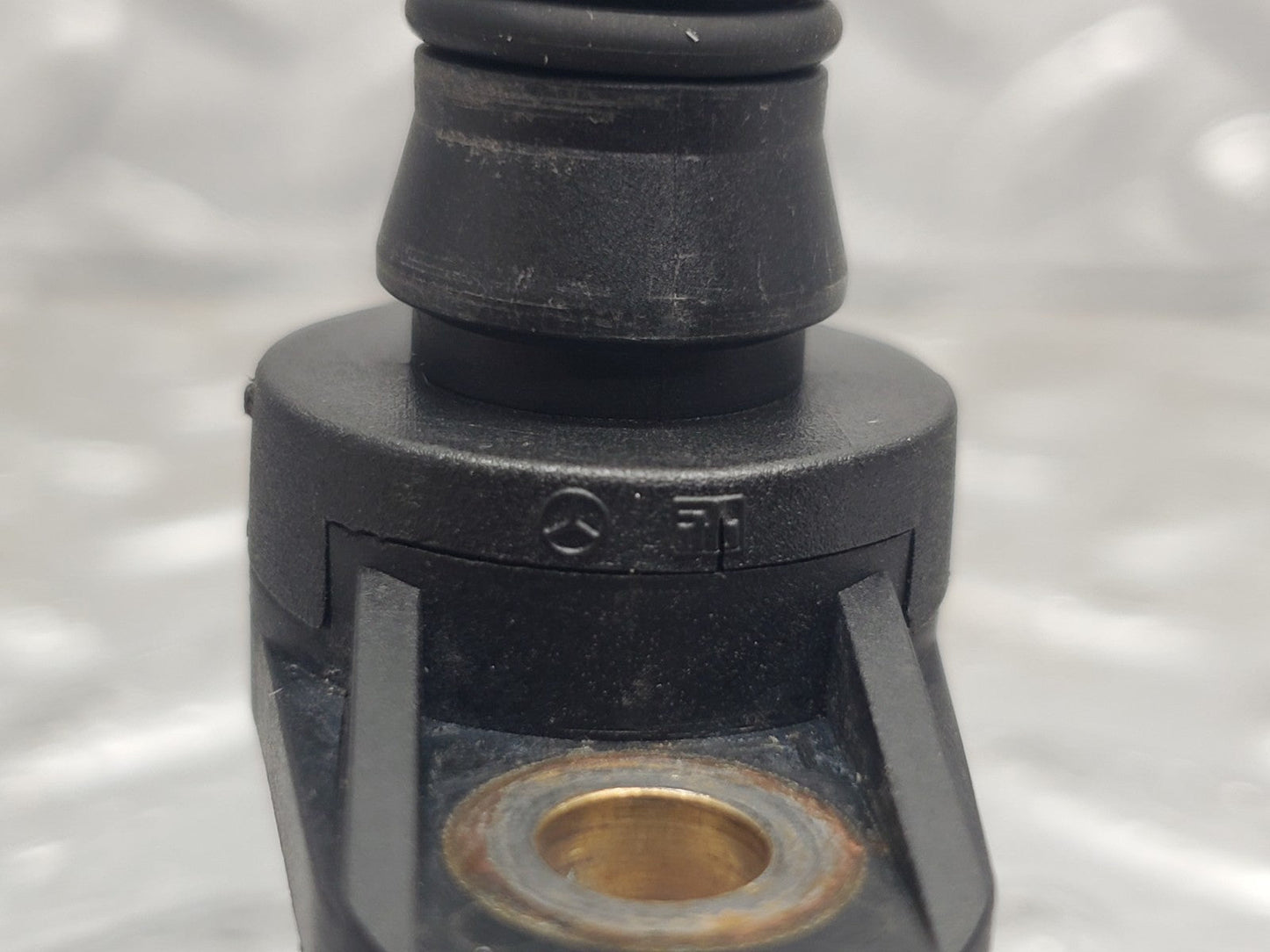 46977104